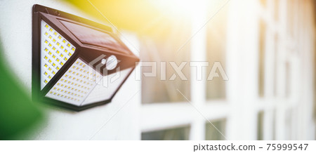 Small solar powered led light with motion sensor Small solar powered led light with motion sensor 75999547