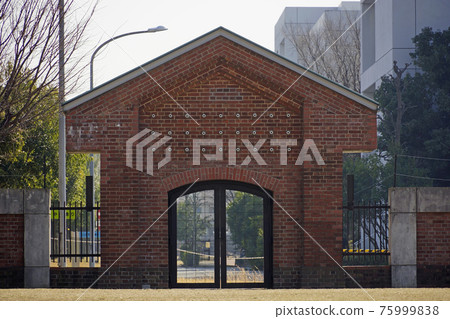 Jujo station, red brick remains (former Army Tokyo No. 1 arsenal) Jujo station, red brick remains (former Army Tokyo No. 1 arsenal) 75999838