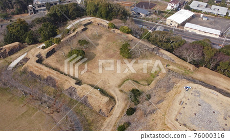 Drone aerial view of Nagoya Castle Ruins "Yusukemaru and castle tower" 76000316