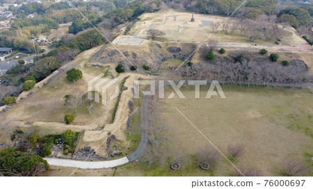 Drone aerial view of Nagoya Castle Ruins "Honmaru and Yusatsumaru" 76000697