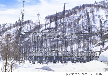 Hydroelectric power generation facility (Okutadami power plant) Hydroelectric power generation facility (Okutadami power plant) 76004635