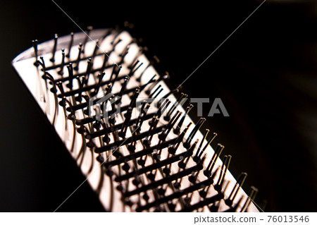 Hair brush with plastic bristles for straightening hair Hair brush with plastic bristles for straightening hair 76013546