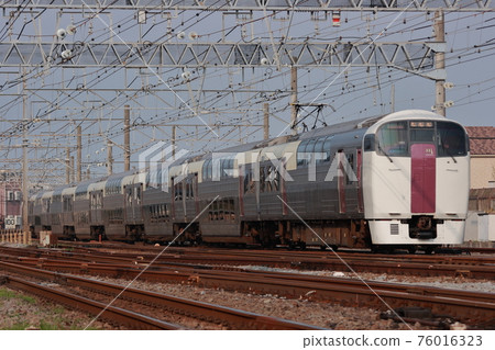 JR East 251 series 76016323