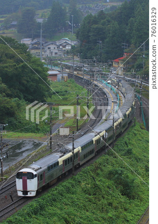 JR East 251 series 76016329