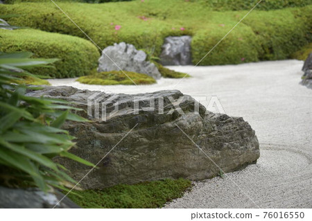 It was taken in Kamakura It was taken in Kamakura 76016550