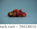 Strawberry 76018610