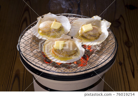 Grilled scallops 76019254