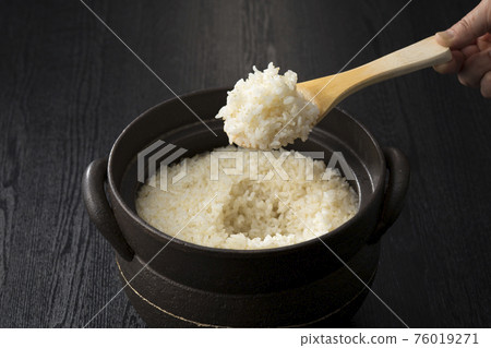 Cooked rice Cooked rice 76019271