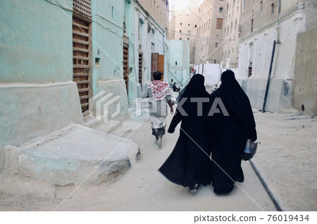Desert skyscraper city Shibam [Yemen] 76019434