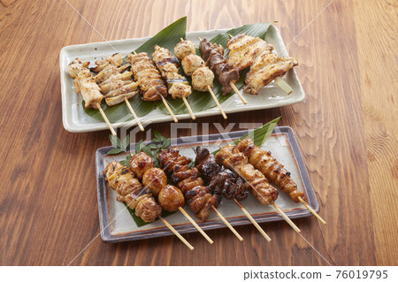 什錦烤雞肉串【南口、胗、肝、內木馬、月餅、雞翅、皮、雛、風衣、桃子】 76019795