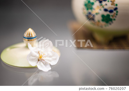 香爐和櫻花 76020207