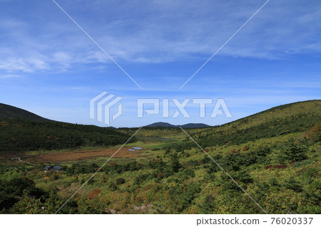 Trekking scenery of Mt. Issaikyo Trekking scenery of Mt. Issaikyo 76020337