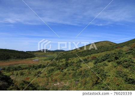 Trekking scenery of Mt. Issaikyo Trekking scenery of Mt. Issaikyo 76020339
