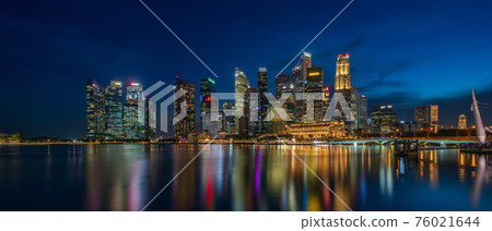 [Singapore] Magic Hour Panorama in Marina Bay Area 76021644