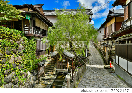 Townscape of Gujo Hachiman, Gifu Prefecture Townscape of Gujo Hachiman, Gifu Prefecture 76022157