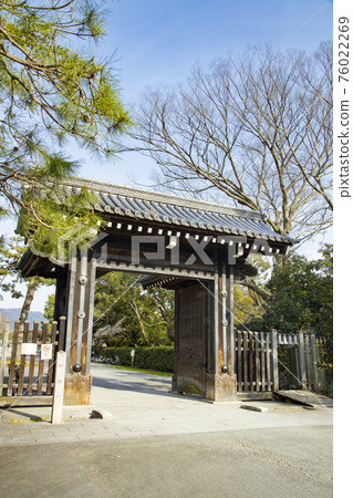京都御苑蟹門 76022269