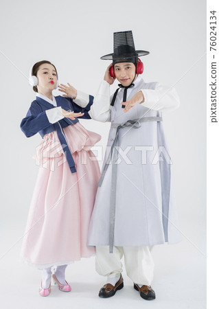 Korean traditional clothes on sale female