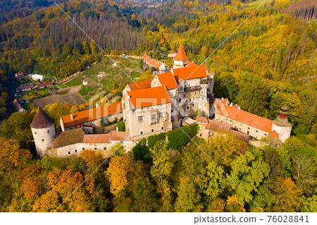 Pernstejn Castle above village of Nedvedice, Czech Republic Pernstejn Castle above village of Nedvedice, Czech Republic 76028841