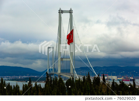 view of Osman Gazi Bridge 76029020