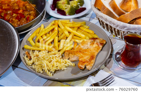 Traditional turkish food Izgara tavuk Traditional turkish food Izgara tavuk 76029760