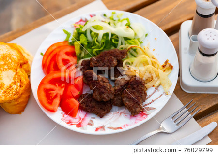 turkish food kofte turkish food kofte 76029799