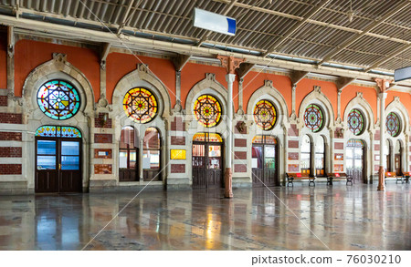 Central Railway Station in Istanbul, Turkey. 76030210