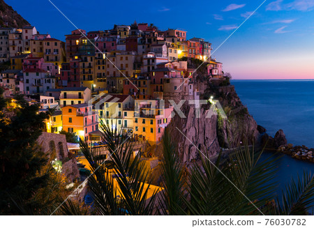 Manarola in evening lights Manarola in evening lights 76030782