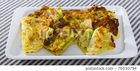 Cabbage in batter Cabbage in batter 76030794