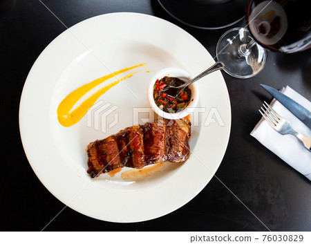Argentine rump steak, roasted tail of rump from Angus beef 76030829