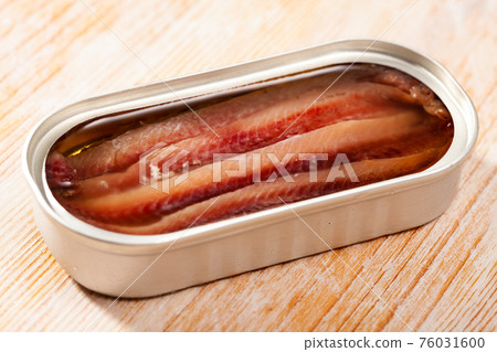 Canned seafood - anchovy fillet Canned seafood - anchovy fillet 76031600