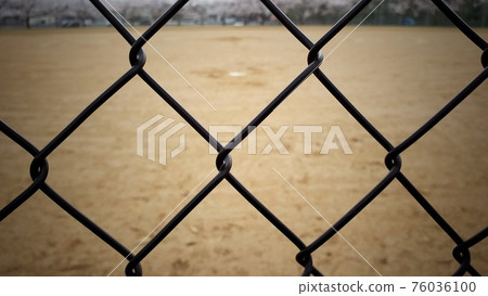 Fence and ground 76036100