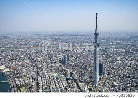 從東京墨田區上空俯瞰天空樹區 76036620