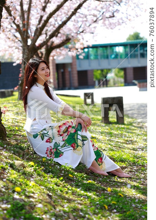 Graduation commemorative photo Graduation commemorative photo 76037894