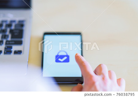 Smartphone authentication lock verify 76038795