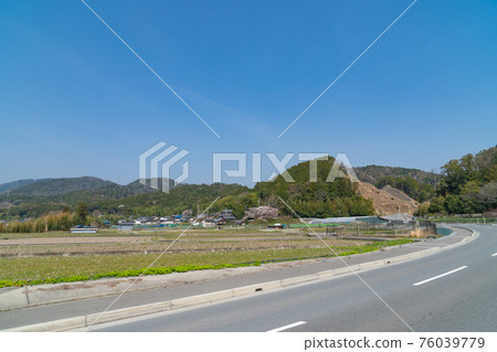 從原立石巴士站附近看到的蓬蓬山 76039779