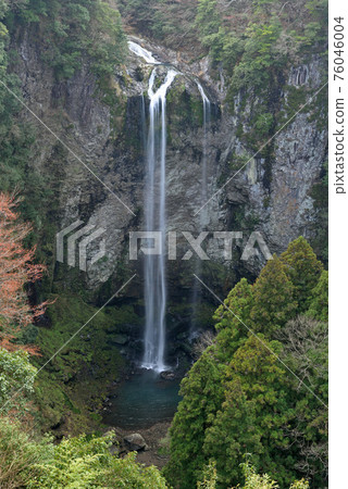 Fukinono waterfall Fukinono waterfall 76046004