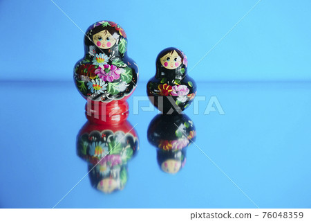 俄羅斯套娃 76048359