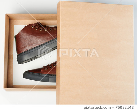 Half open paper shoe box Half open paper shoe box 76052148