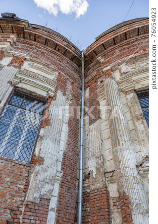 Exterior of the historic Trinity Cathedral in Yakhroma. Russia 76054923