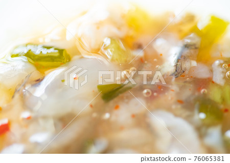 章魚在玻璃球中生鏽 章魚在玻璃球中生鏽 76065381