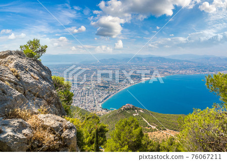 Panoramic view of Loutraki, Greece 76067211