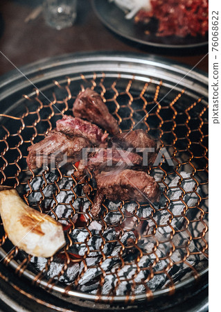 Beef tenderloin Beef tenderloin 76068622