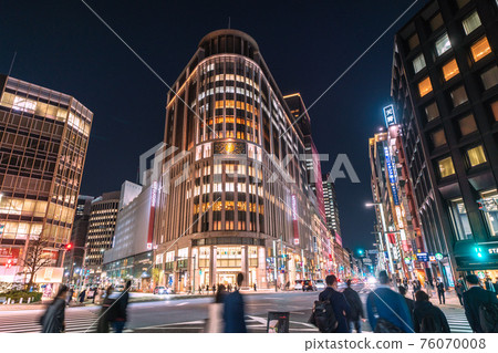 日本東京城市景觀的取消(緊急狀態再延長的取消)。看著日本橋 Kitazume 的十字路口 = 3 月 26 日 日本東京城市景觀的取消(緊急狀態再延長的取消)。看著日本橋 Kitazume 的十字路口 = 3 月 26 日 76070008