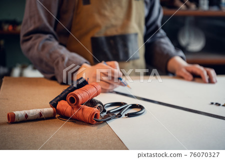 Hereditary tanner will be conducting a master class on making shoes from the skin, making a pattern on paper in his studio 76070327