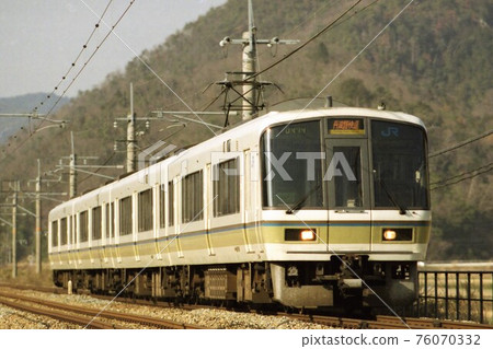 JR West 221 series Tandou Rapid 76070332