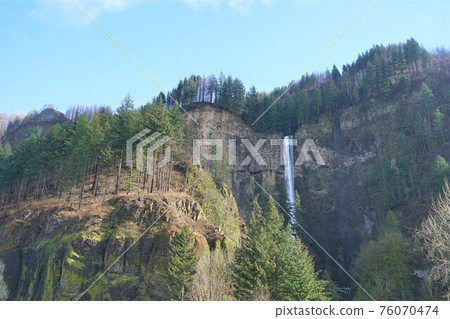 Martonoma Falls Martonoma Falls 76070474
