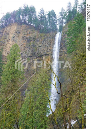 Martonoma Falls Martonoma Falls 76070487