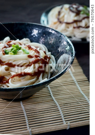 Dry noodles Dry noodles 76070643