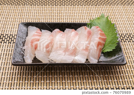 Seafood sashimi Seafood sashimi 76070989