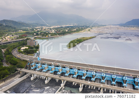 Jiji weir landscape Jiji weir landscape 76071182